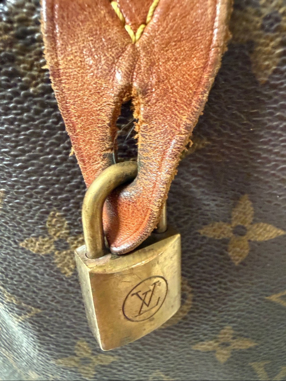 Louis Vuitton Speedy 30 Monogram - Picture 8 of 14